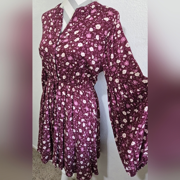 BLU PEPPER Floral Boho Mini Dress Long Balloon Sleeves Plum Purple Size Large - Picture 5 of 16